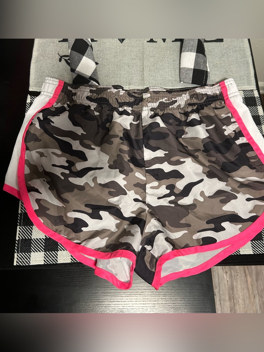 Zone Pro Women's Gray Camo Athletic Shorts with Pink Trim Sz M